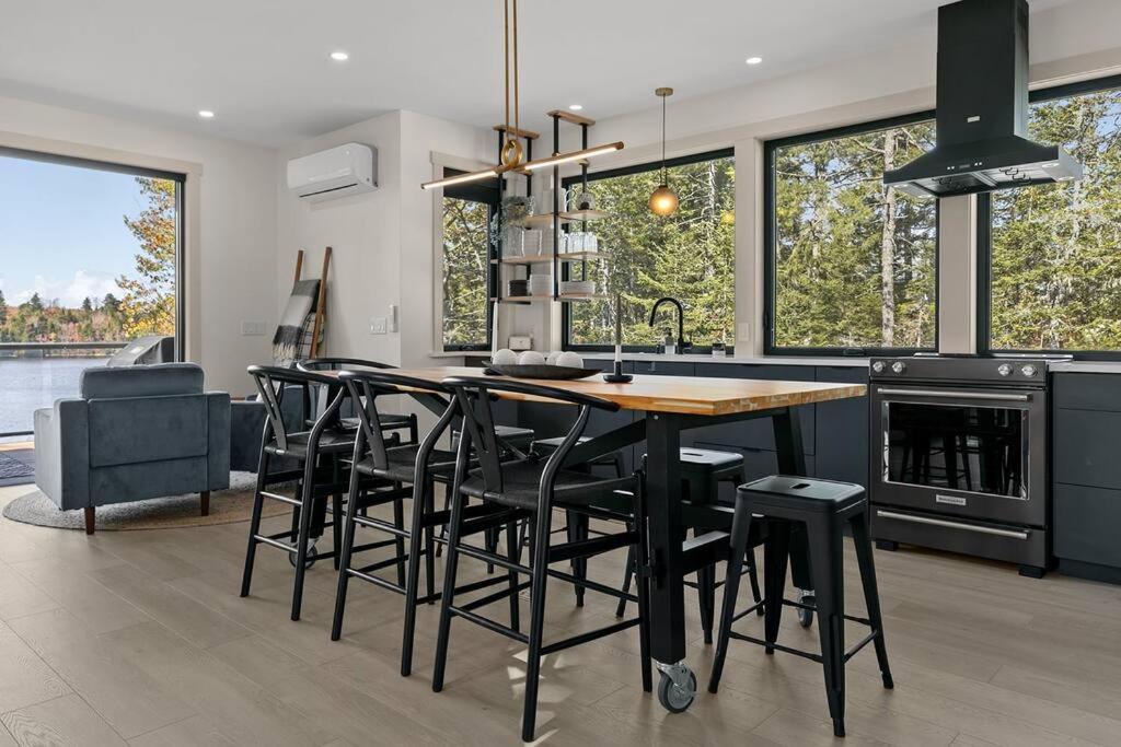 Numinous Cottage Long Lake Oasis Centre Rawdon Ngoại thất bức ảnh